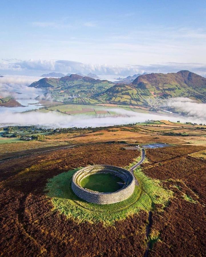 Ten Beacon Hill Fahan Luaran gambar