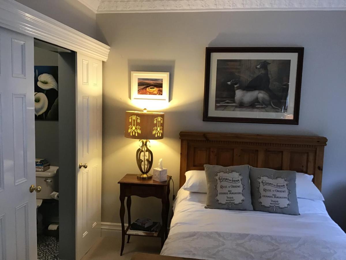 Ten Beacon Hill Fahan Luaran gambar